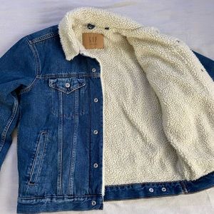 Gap denim jean sherpa jacket small